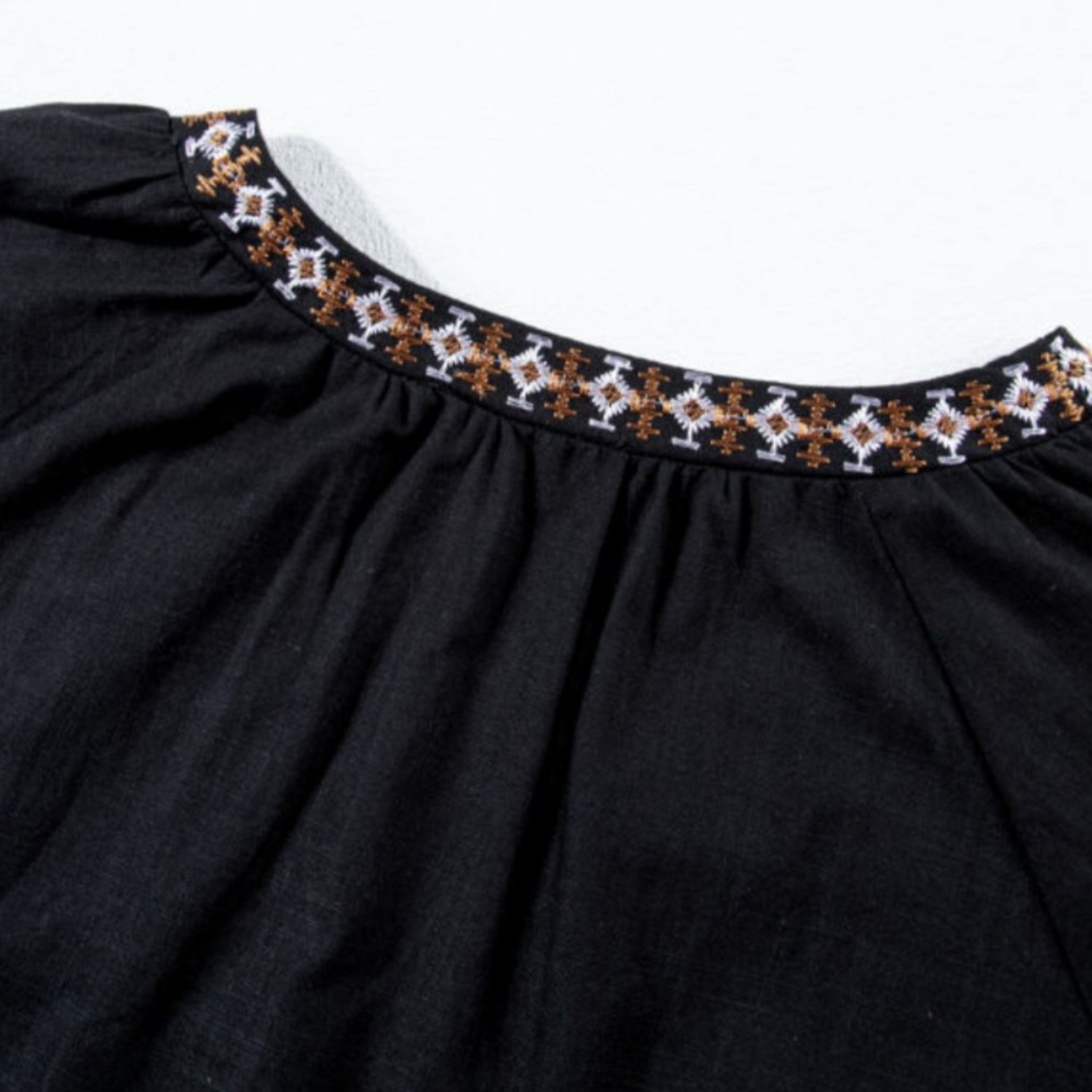 ❗️LAST ONE❗️Black Boho Floral Embroidered V Neck Blouse - Picture 10 of 11